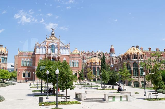 Soff Garavano / Unsplash Госпиталь Сан Пау